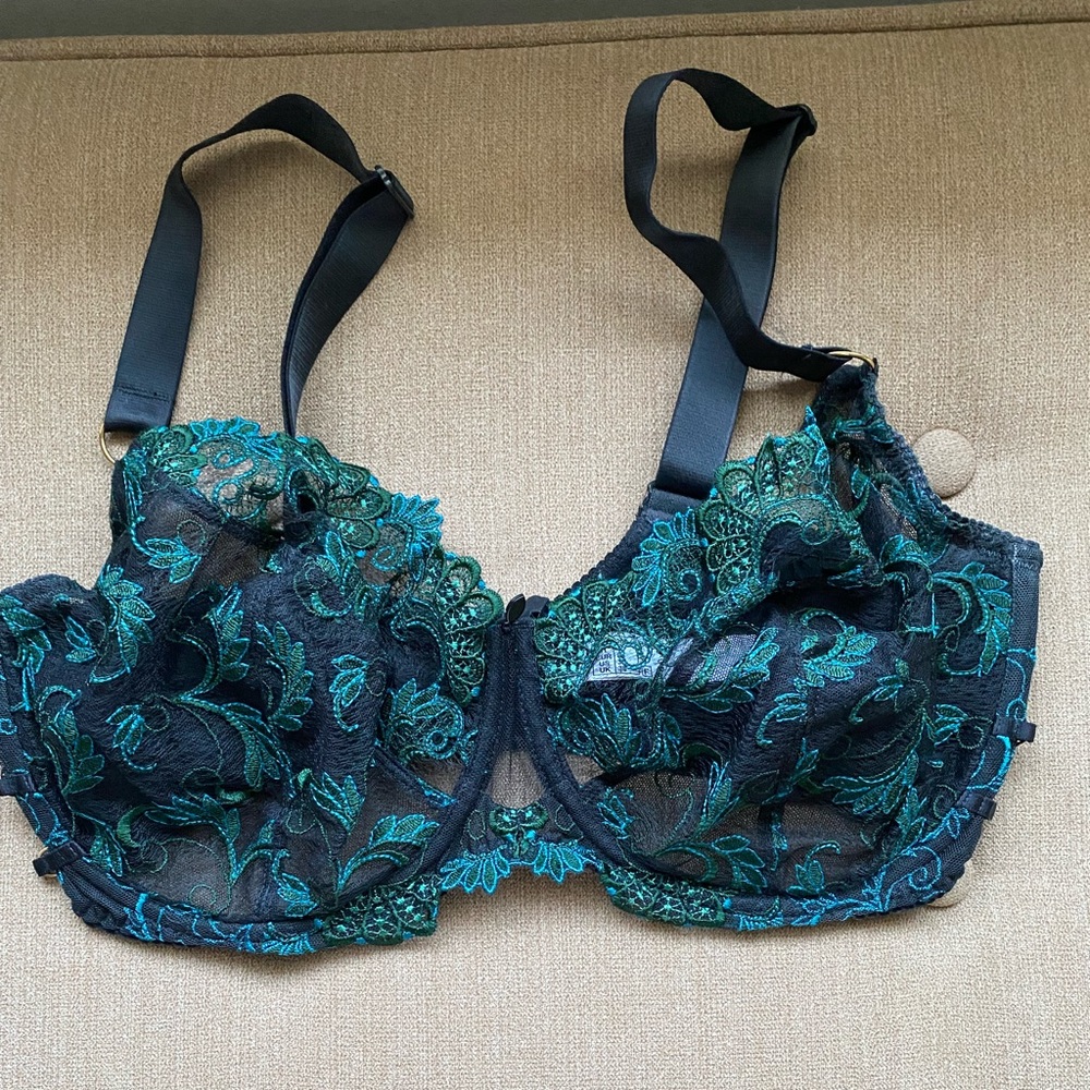 Eprise by Lise
Charmel BCC2898